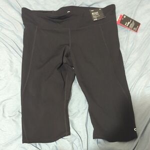 NWT GapFit GFast High Rise Sprint Capris XL 16” Inseam